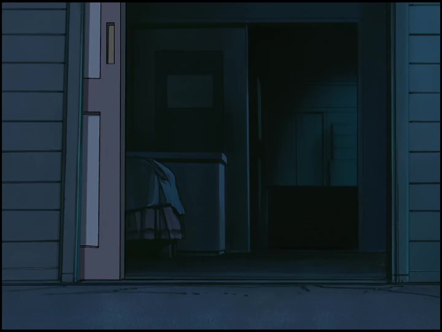 [Tsukyio Editing Resources] FLCL (Episode 1) Raw Clips (240) (tsukyio.com).mp4